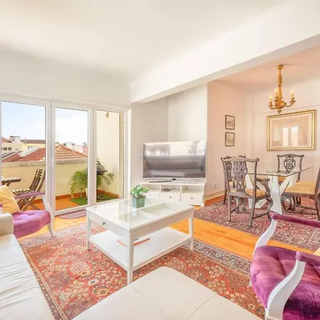 To Calm In Lisbons Center Apartament